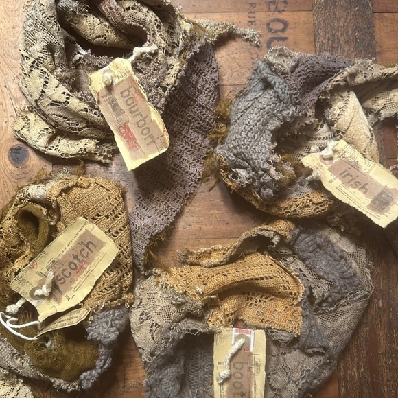 1 LEFT // distressed lace mega bandanas - Picture 14 of 17